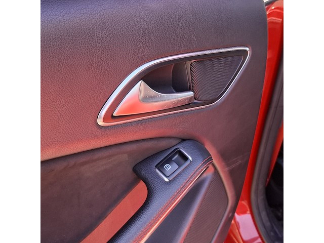 Personenauto, mercedes-benz, cla-klasse, amg 45 4matic, rood, 2015 - afbeelding 62 van  84