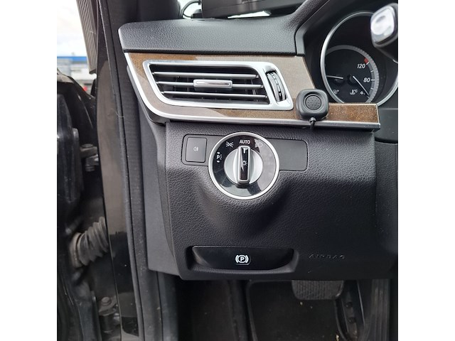 Personenauto, mercedes-benz, e 220 cdi, 2015 - afbeelding 13 van  73