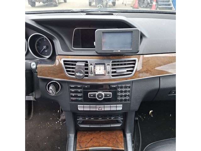 Personenauto, mercedes-benz, e 220 cdi, 2015 - afbeelding 14 van  73