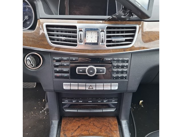 Personenauto, mercedes-benz, e 220 cdi, 2015 - afbeelding 17 van  73