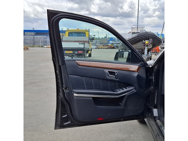 Personenauto, mercedes-benz, e 220 cdi, 2015 - afbeelding 25 van  73