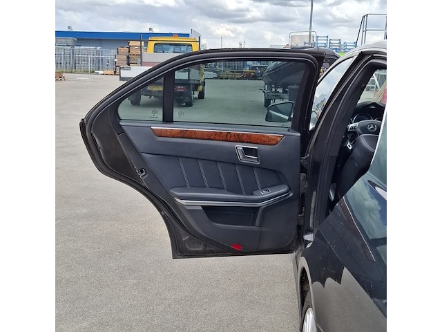 Personenauto, mercedes-benz, e 220 cdi, 2015 - afbeelding 48 van  73
