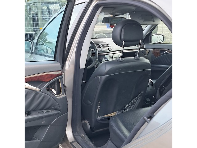 Personenauto, mercedes-benz, e-klasse, 200 cdi classic, 2004 - afbeelding 11 van  11