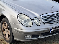 Personenauto, mercedes-benz, e-klasse, 200 cdi classic, grijs, 2004 - afbeelding 4 van  11