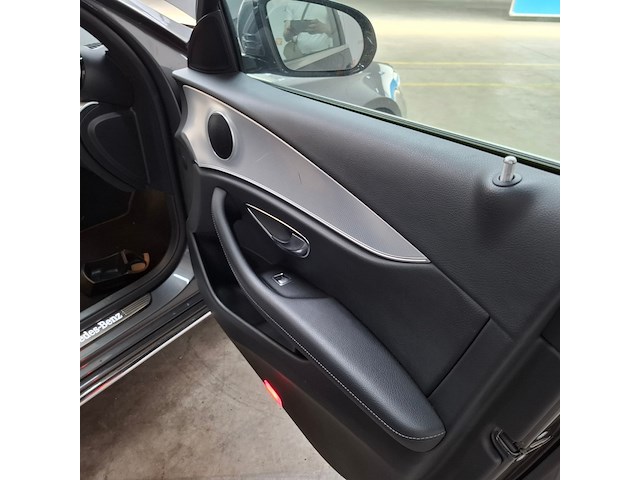 Personenauto, mercedes-benz, e-klasse 220d 4matic - afbeelding 44 van  60
