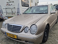 Personenauto, mercedes-benz, e-klasse 240 , 2001 - afbeelding 2 van  2