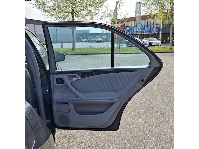 Personenauto, mercedes-benz, e-klasse, 280 avantgarde 4-matic, 2000 - afbeelding 41 van  75