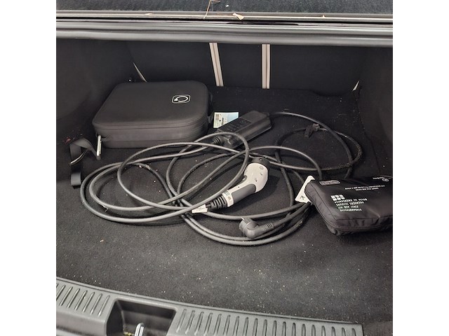 Personenauto, mercedes-benz, e-klasse, 300 de 4matic exclusive line, 2024 - afbeelding 43 van  74