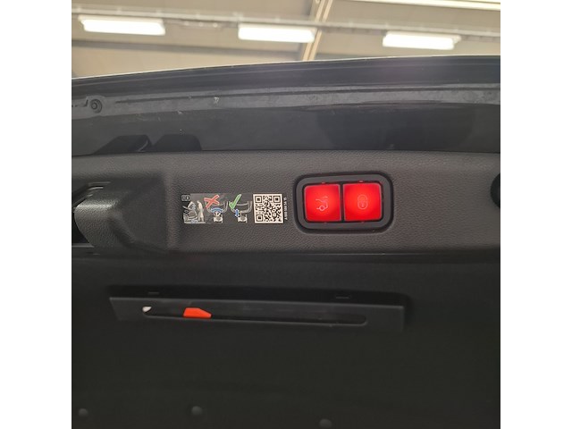 Personenauto, mercedes-benz, e-klasse, 300 de 4matic exclusive line, 2024 - afbeelding 46 van  74