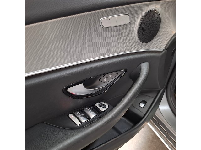 Personenauto, mercedes-benz, e-klasse 350d - afbeelding 47 van  61