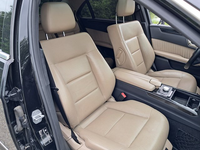 Personenauto, mercedes-benz, e-klasse, 500 avantgarde, 2011 - afbeelding 40 van  62