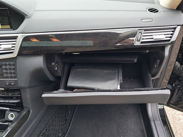 Personenauto, mercedes-benz, e-klasse, 500 avantgarde, 2011 - afbeelding 44 van  62