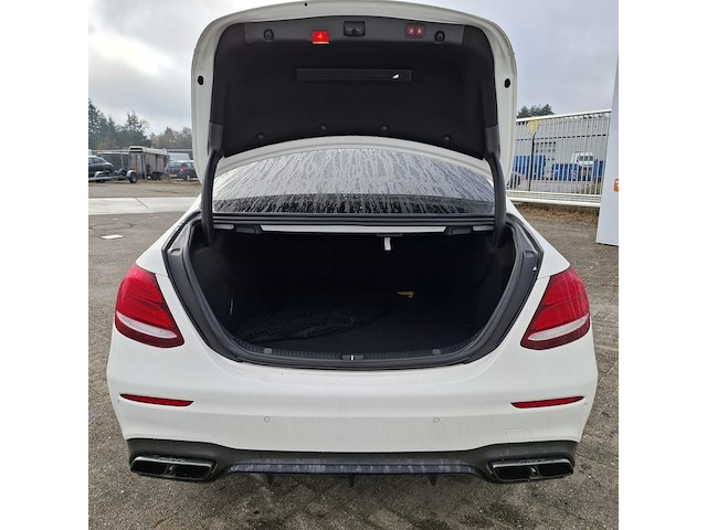 Personenauto, mercedes-benz, e-klasse amg 63, 2018 - afbeelding 33 van  44