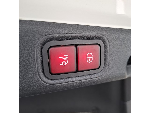 Personenauto, mercedes-benz, e-klasse amg 63, 2018 - afbeelding 34 van  44