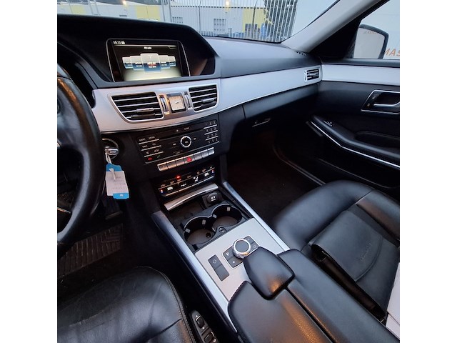Personenauto, mercedes benz, e-klasse e200 bluetec, 2015 - afbeelding 25 van  45