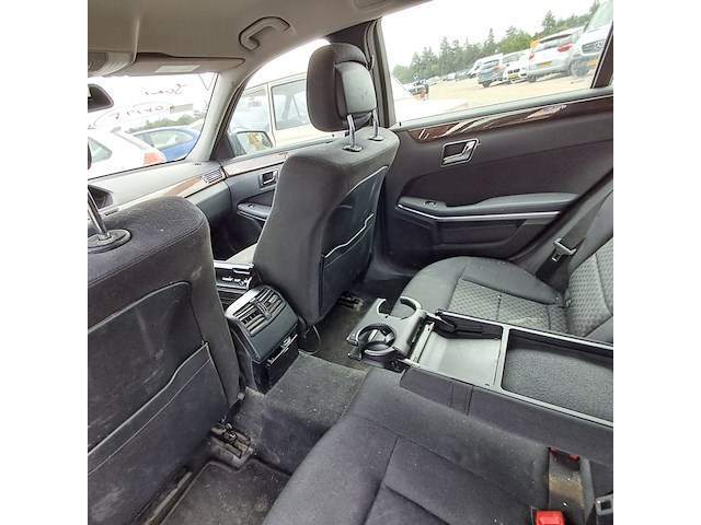 Personenauto, mercedes-benz, e-klasse estate, 300 cdi elegance, 2011 - afbeelding 2 van  15