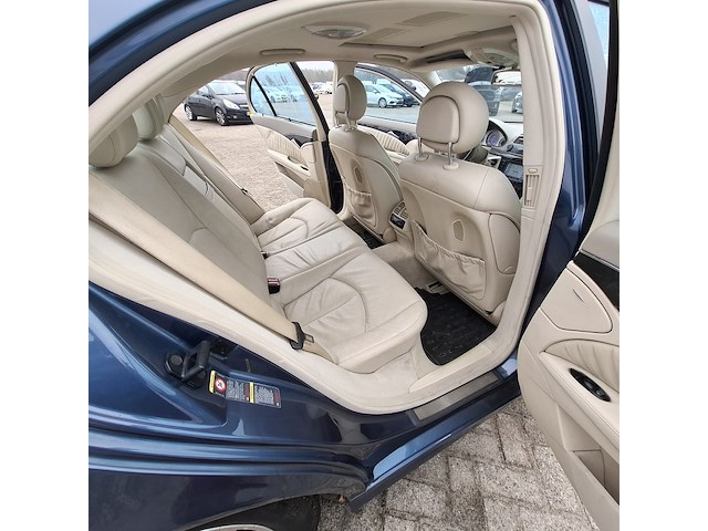 Personenauto mercedes-benz, e320, bouwjaar 2003 - afbeelding 33 van  47