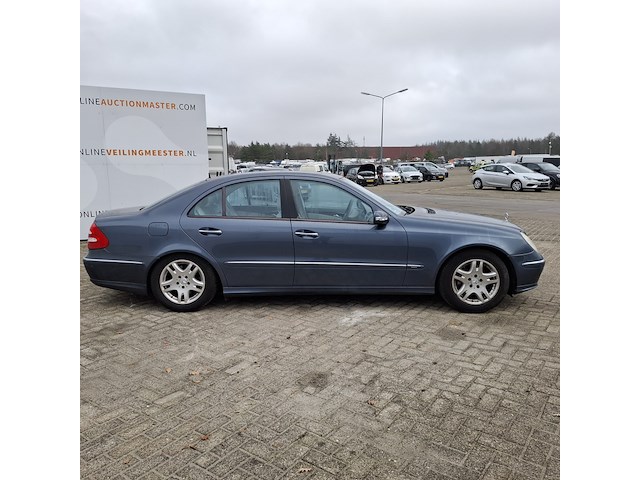 Personenauto mercedes-benz, e320, bouwjaar 2003 - afbeelding 34 van  47