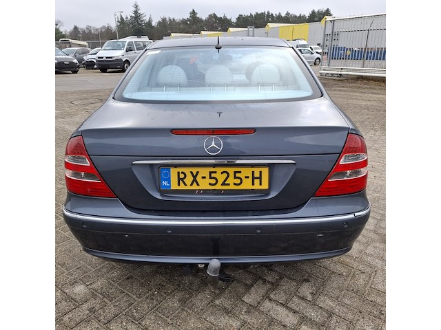 Personenauto mercedes-benz, e320, bouwjaar 2003 - afbeelding 44 van  47