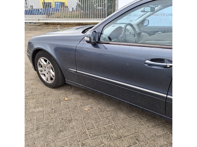 Personenauto mercedes-benz, e320, bouwjaar 2003 - afbeelding 46 van  47