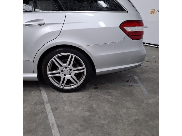 Personenauto, mercedes benz, e350 - afbeelding 4 van  57