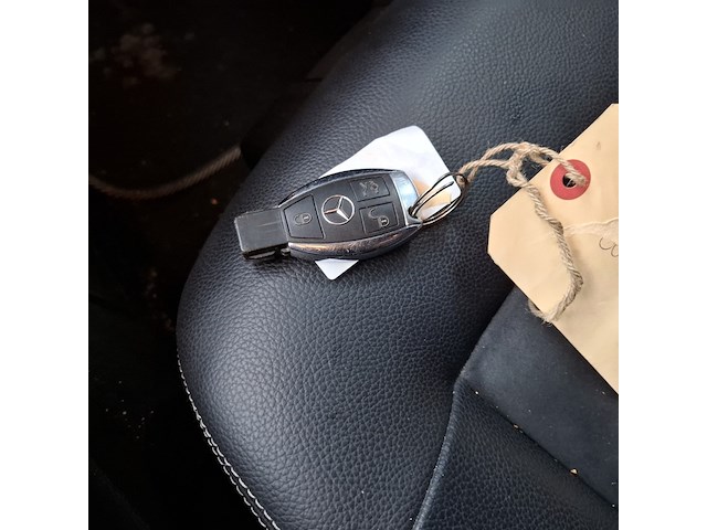 Personenauto, mercedes benz, e350 - afbeelding 20 van  57