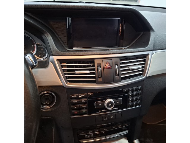 Personenauto, mercedes benz, e350 - afbeelding 21 van  57