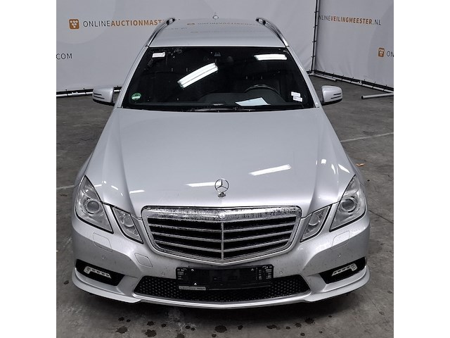 Personenauto, mercedes benz, e350 - afbeelding 12 van  57