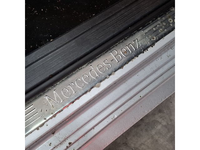 Personenauto, mercedes benz, e350 - afbeelding 35 van  57