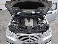 Personenauto, mercedes benz, e350 - afbeelding 41 van  57