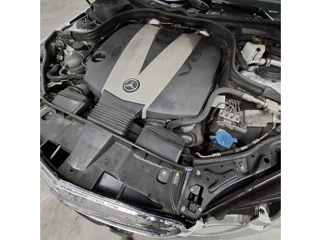 Personenauto, mercedes benz, e350 - afbeelding 42 van  57