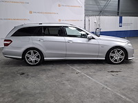 Personenauto, mercedes benz, e350 - afbeelding 34 van  57