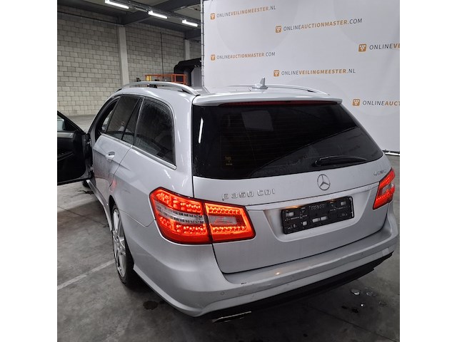 Personenauto, mercedes benz, e350 - afbeelding 51 van  57