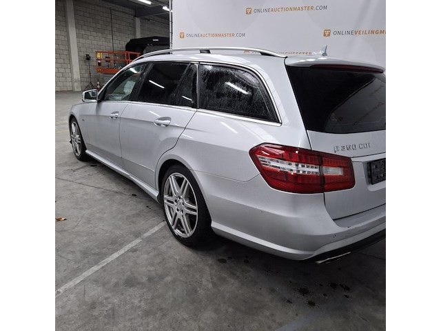 Personenauto, mercedes benz, e350 - afbeelding 55 van  57