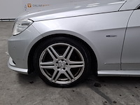 Personenauto, mercedes benz, e350 - afbeelding 57 van  57