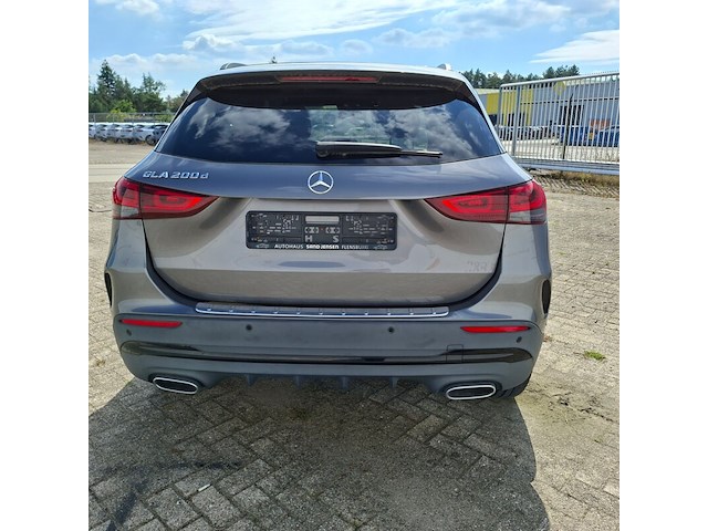 Personenauto, mercedes benz, gla 200 d - afbeelding 2 van  46
