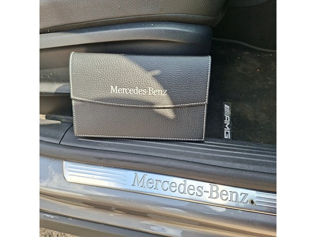 Personenauto, mercedes benz, gla 200 d - afbeelding 30 van  46