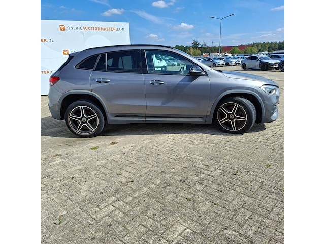 Personenauto, mercedes benz, gla 200 d - afbeelding 44 van  46