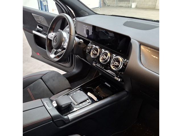 Personenauto, mercedes-benz, gla 250 4matic, 250 4matic amg line, 2020 - afbeelding 29 van  49