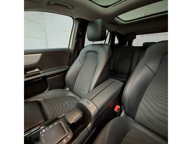Personenauto, mercedes-benz, gla-klasse, 250 e amg line, 2021 - afbeelding 38 van  76