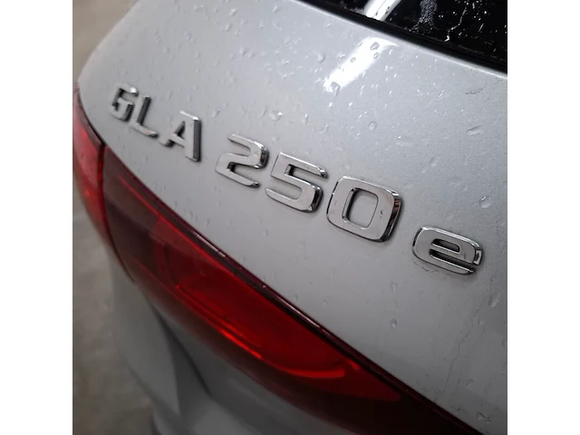 Personenauto, mercedes-benz, gla-klasse, 250 e amg line, 2021 - afbeelding 70 van  76