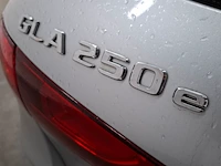 Personenauto, mercedes-benz, gla-klasse, 250 e amg line, 2021 - afbeelding 70 van  76