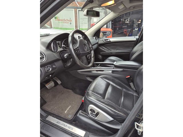 Personenauto, mercedes-benz, m-klasse, amg 63, zwart, 38922 - afbeelding 4 van  15