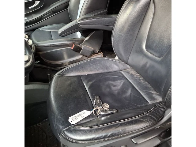 Personenauto, mercedes-benz, v250, 2016 - afbeelding 51 van  91
