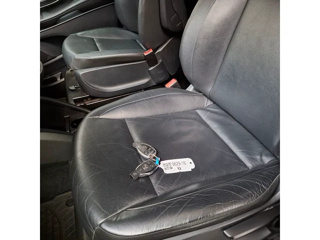 Personenauto, mercedes-benz, v250d, 2018 - afbeelding 42 van  82