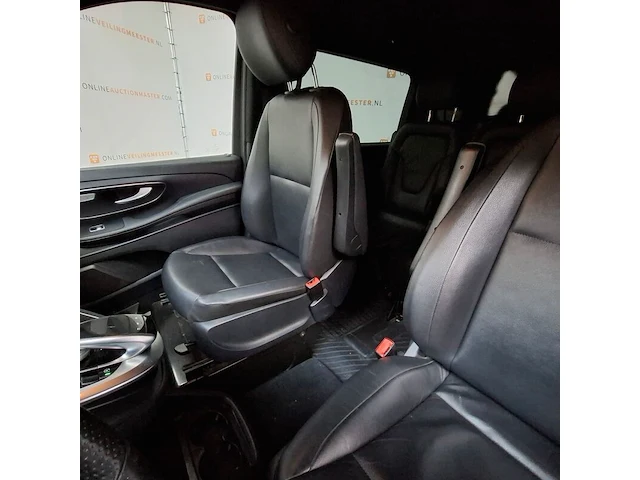Personenauto, mercedes-benz, v250d, 2018 - afbeelding 53 van  82
