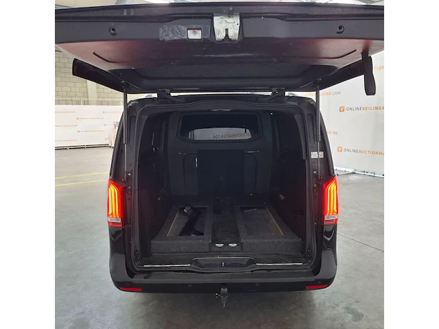 Personenauto, mercedes-benz, v250d, 2018 - afbeelding 58 van  82