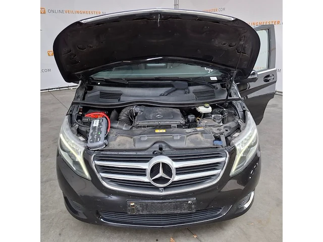 Personenauto, mercedes-benz, v250d, 2018 - afbeelding 72 van  82