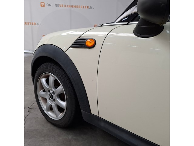 Personenauto, mini, 3-deurs, 1.4 one salt, 2010 - afbeelding 2 van  59
