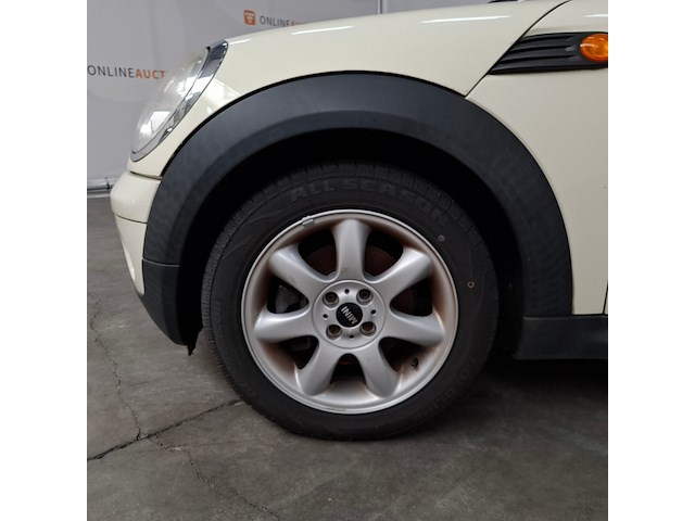 Personenauto, mini, 3-deurs, 1.4 one salt, 2010 - afbeelding 3 van  59